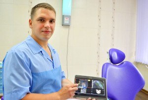 Станислав Сергеевич — опытный и блестяще подготовленный стоматолог-хирург.
